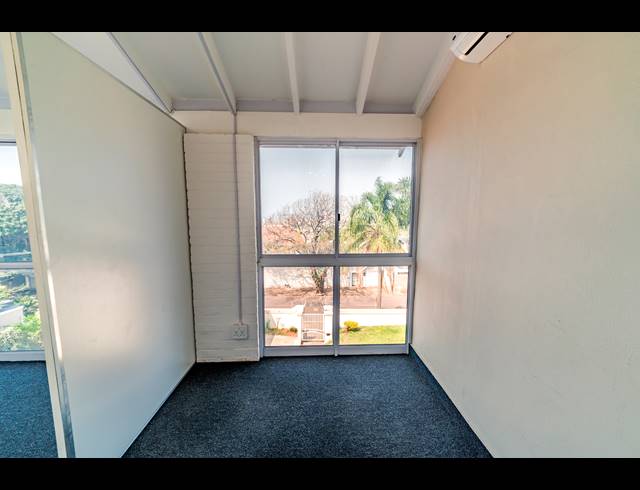 5 BEDROOM HOUSE FOR SALE IN ESSENWOOD